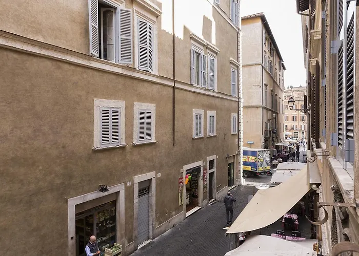 Navona Square